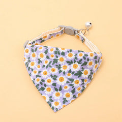 Adjustable Japanese style triangular scarf with bell print pattern collar and drool towel suitable for cats and dogs