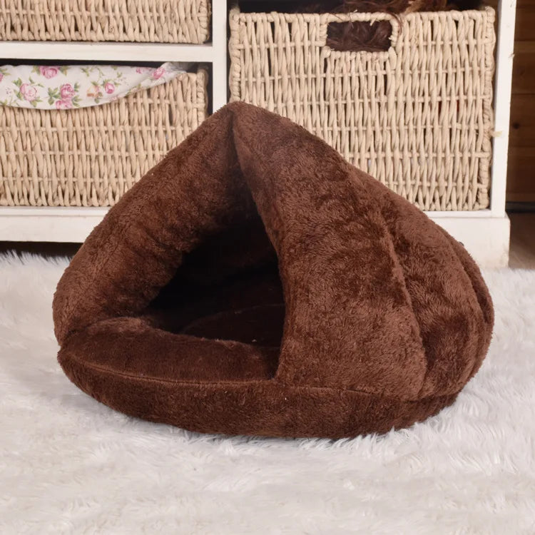Triangle Pet Dog Kennel Mat Winter Warm Plush Cat Bed House Thickened Sleeping Bag for Small Dogs Cats Pets Supplies Accessories