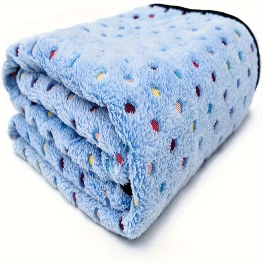 Coral Fleece Pet Blanket with Cute Dot Pattern - Soft Fluffy Warm Bed Mat, Universal for Cats & Small/Large Dogs
