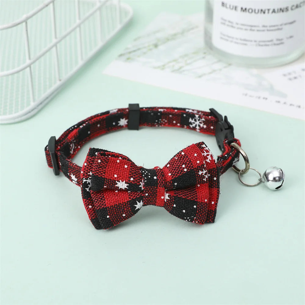 Christmas Cat Collars Breakaway with Bow Tie and Bell Christmas Adjustable Plaid Snowflake Collar Buckle Safety for Puppy Kitten
