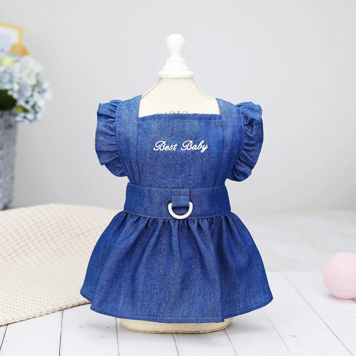 Cat Clothes Cute In Strawberries Tow Rope Two Feet Denim Skirt Puppet Blue Cat Hair Proof Pet Clothes Princess Summer Dress
