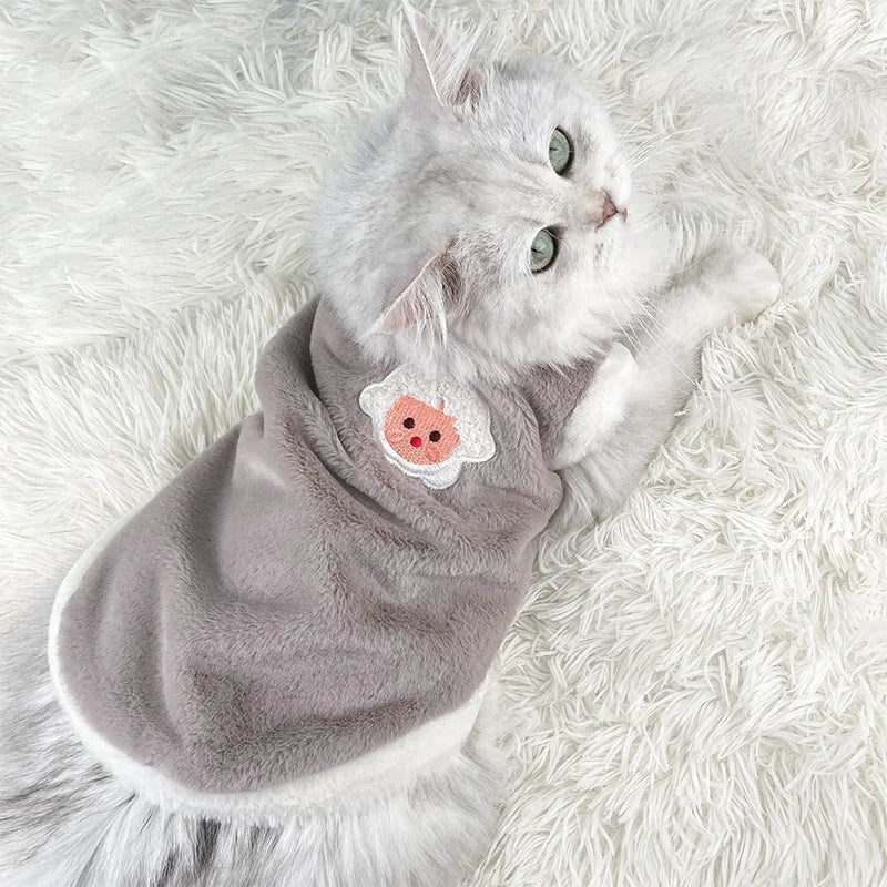 Cute autumn and winter cats, winter clothes for dogs, warm and thick vests,anti falling cloth dolls,kittens,pets,small pet vests